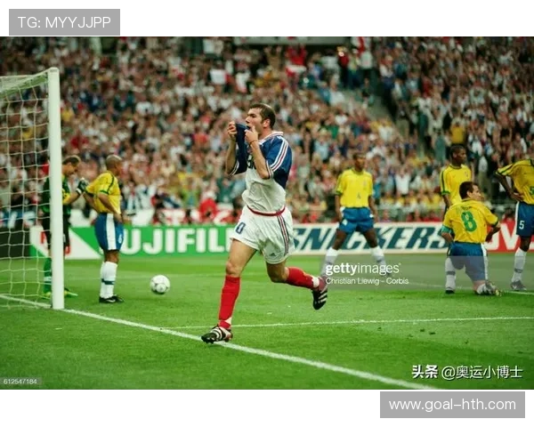 齐达内：从天才少年到足坛传奇的荣耀与奋斗之路